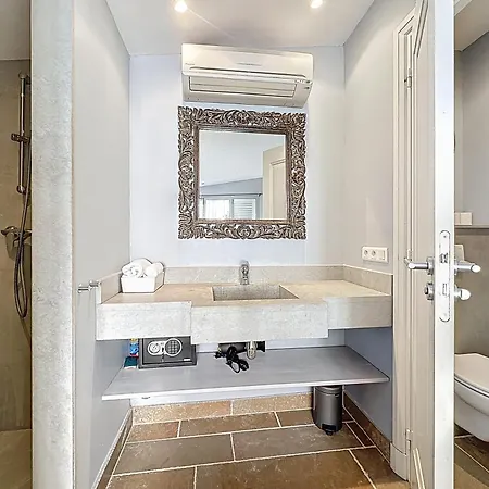 126m2 - Maison Plage, 3 Chambres, 3 Salles De Bain Cannes